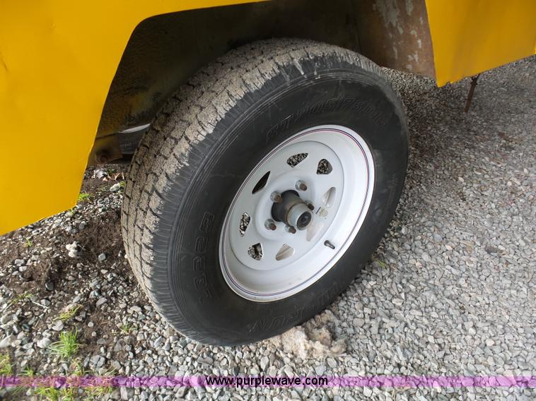 image for item BI9238 Sullivan D175 air compressor