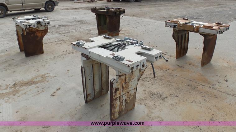 image for item BI9239 (4) forklift bale clamps