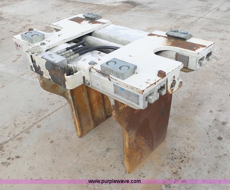 image for item BI9239 (4) forklift bale clamps