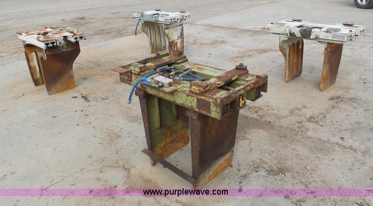 image for item BI9239 (4) forklift bale clamps