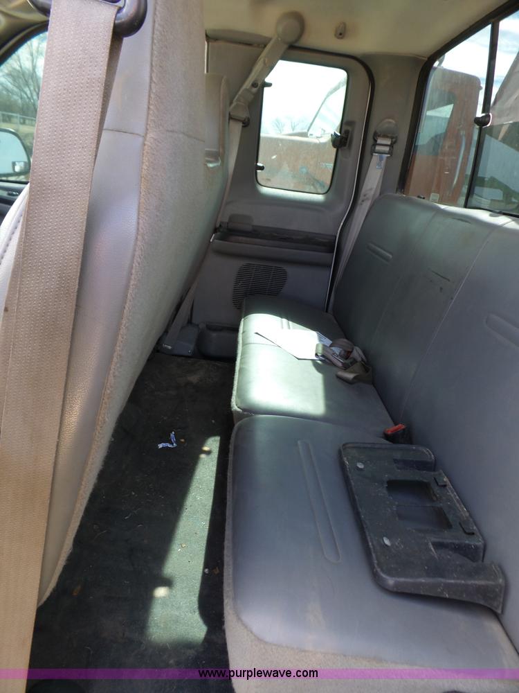 image for item BL9696 2006 Ford F250 Super Duty SuperCab pickup truck