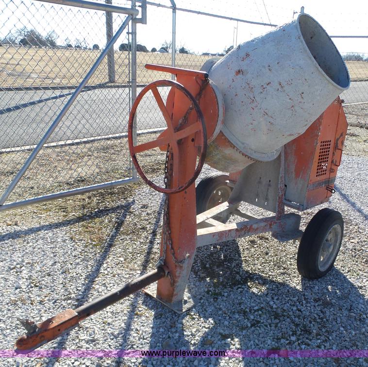 image for item BL9697 Crown cement mixer