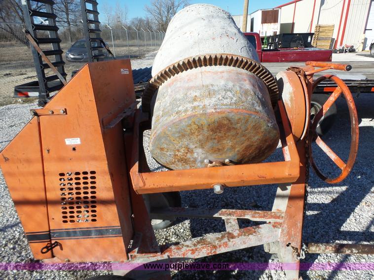 image for item BL9697 Crown cement mixer