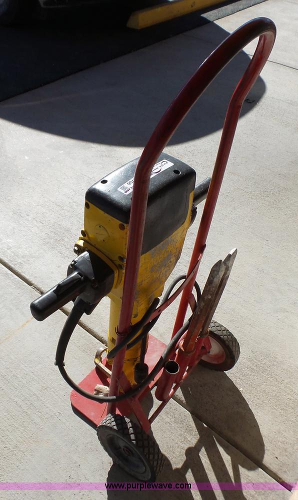 image for item BL9700 Bosch jack hammer