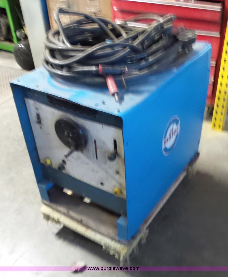 image for item BL9702 Miller AC/DC arc welder