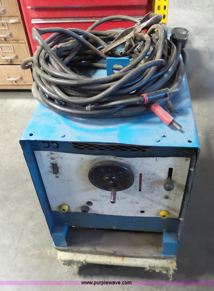 image for item BL9702 Miller AC/DC arc welder