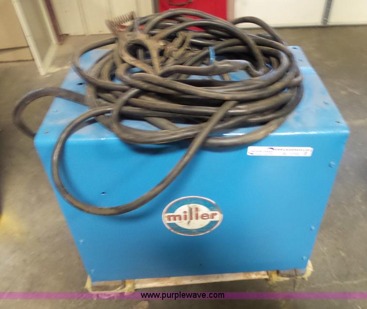 image for item BL9702 Miller AC/DC arc welder