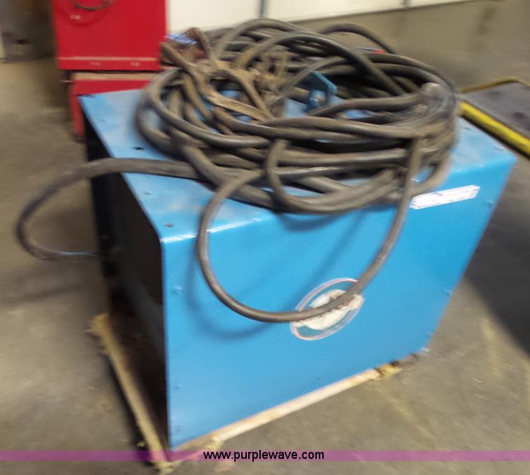 image for item BL9702 Miller AC/DC arc welder