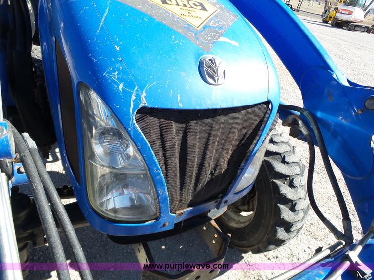 image for item BL9707 2003 New Holland TC40DA MFWD tractor