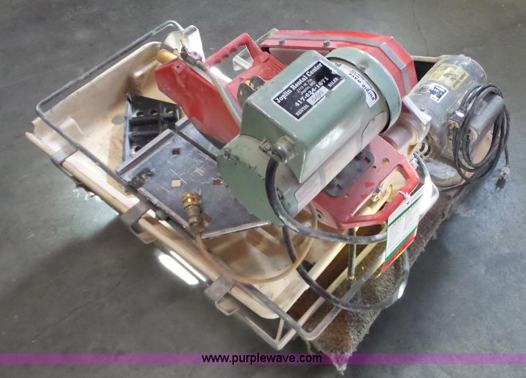image for item BL9715 Tile saw