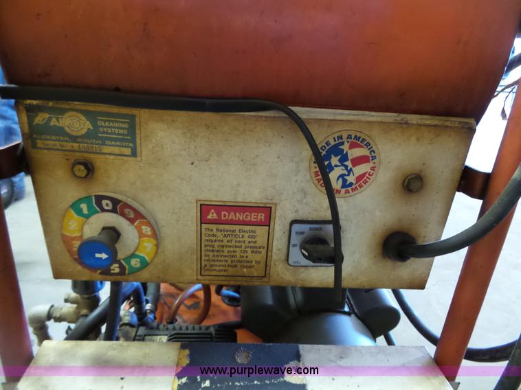 image for item BT9489 Alkota 3182 hot water pressure washer