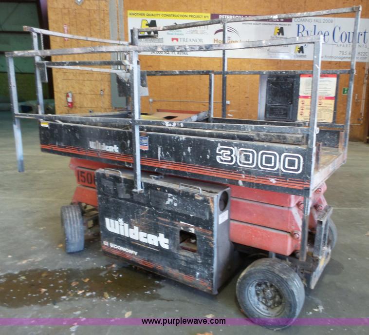 image for item BT9494 Economy Wildcat 3000 scissor lift