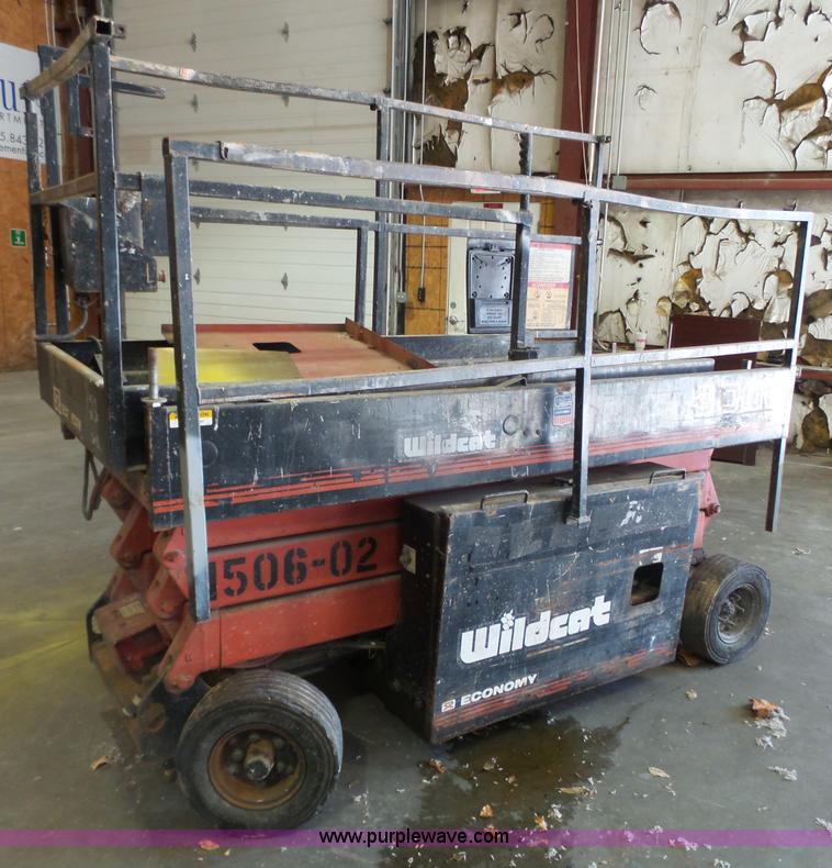 image for item BT9494 Economy Wildcat 3000 scissor lift