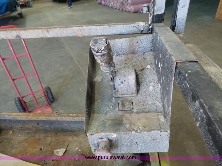 image for item BT9494 Economy Wildcat 3000 scissor lift