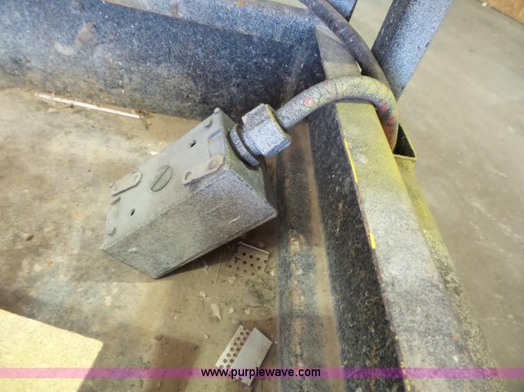 image for item BT9494 Economy Wildcat 3000 scissor lift