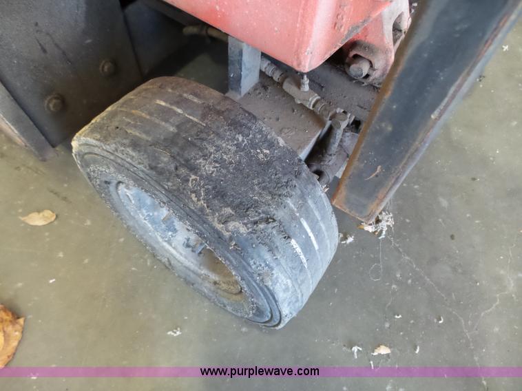 image for item BT9494 Economy Wildcat 3000 scissor lift