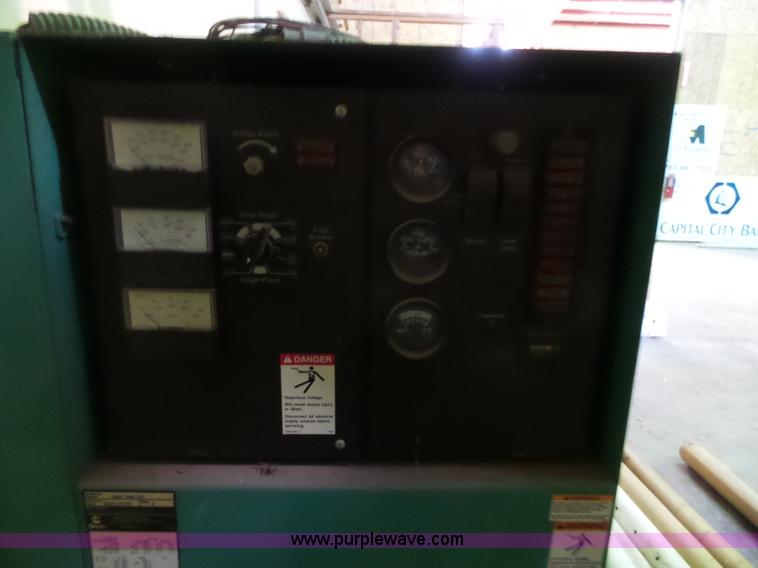 image for item BT9495 2000 Onan generator