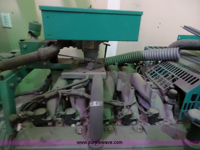 image for item BT9495 2000 Onan generator