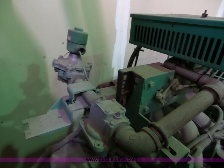 image for item BT9495 2000 Onan generator