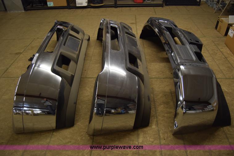 image for item BW9338 (3) Chevrolet HD front bumpers