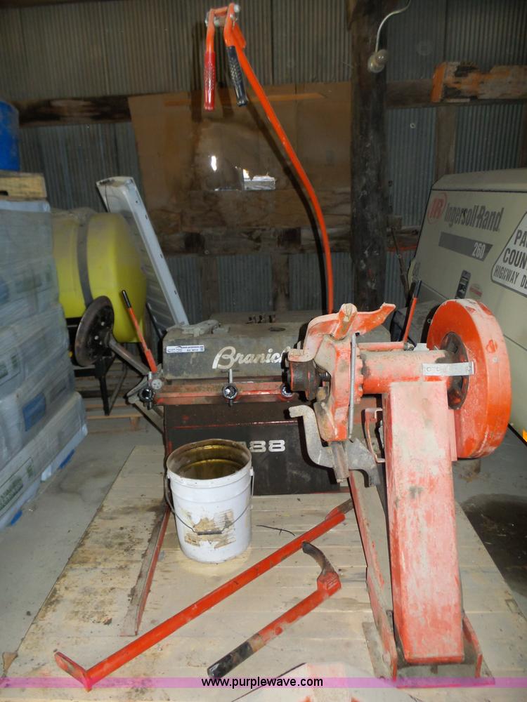 image for item BX9014 Bronick 988 tire machine