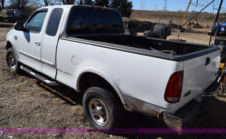 image for item BX9577 1999 Ford F150 SuperCab pickup truck