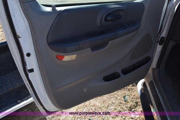 image for item BX9577 1999 Ford F150 SuperCab pickup truck