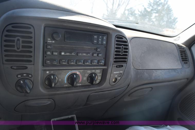 image for item BX9577 1999 Ford F150 SuperCab pickup truck