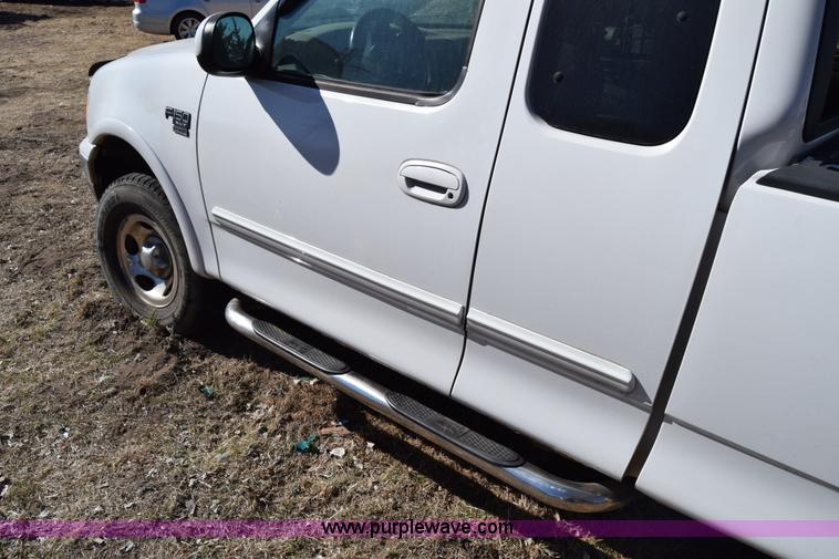image for item BX9577 1999 Ford F150 SuperCab pickup truck