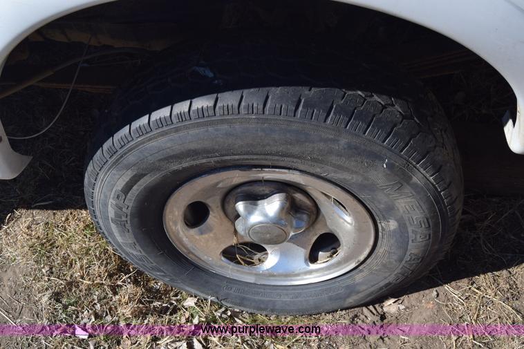 image for item BX9577 1999 Ford F150 SuperCab pickup truck