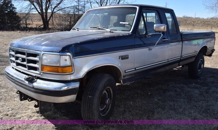 image for item BX9582 1993 Ford F250 HD XL SuperCab pickup truck