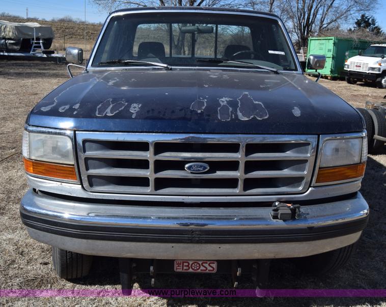 image for item BX9582 1993 Ford F250 HD XL SuperCab pickup truck