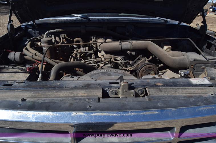 image for item BX9582 1993 Ford F250 HD XL SuperCab pickup truck