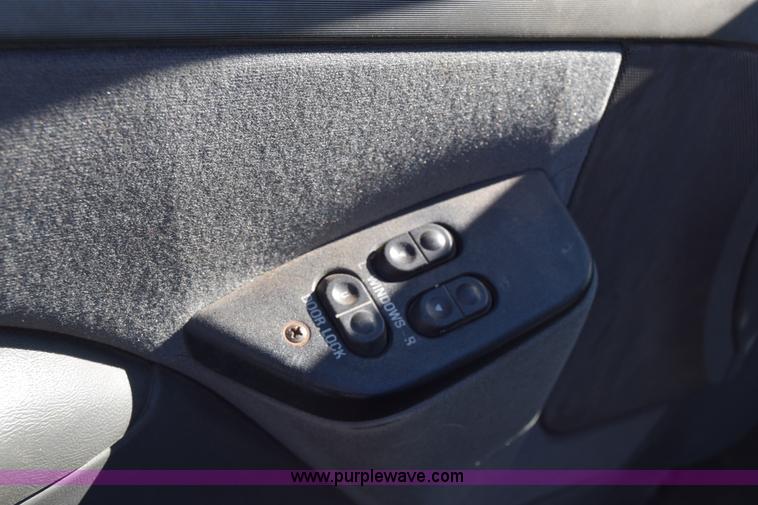 image for item BX9582 1993 Ford F250 HD XL SuperCab pickup truck