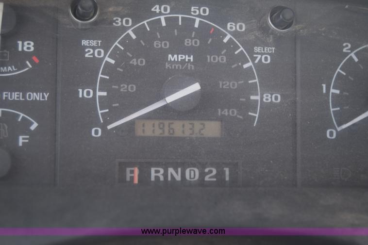 image for item BX9582 1993 Ford F250 HD XL SuperCab pickup truck