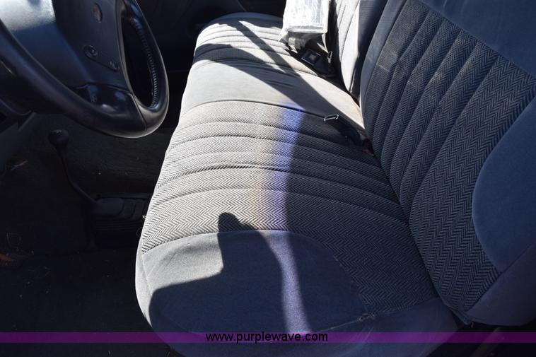 image for item BX9582 1993 Ford F250 HD XL SuperCab pickup truck