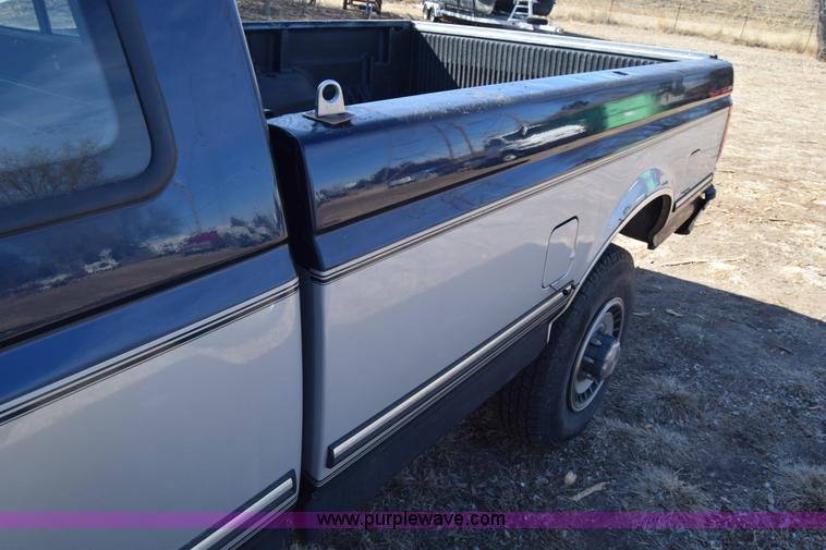 image for item BX9582 1993 Ford F250 HD XL SuperCab pickup truck