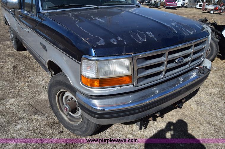 image for item BX9582 1993 Ford F250 HD XL SuperCab pickup truck