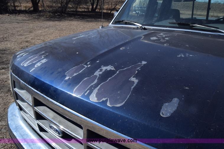 image for item BX9582 1993 Ford F250 HD XL SuperCab pickup truck