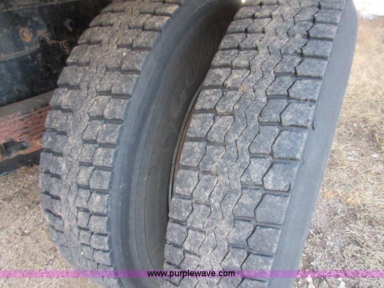 image for item I1791 1984 GMC Brigadier semi truck