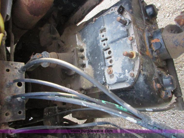 image for item I1791 1984 GMC Brigadier semi truck