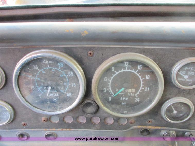 image for item I1791 1984 GMC Brigadier semi truck