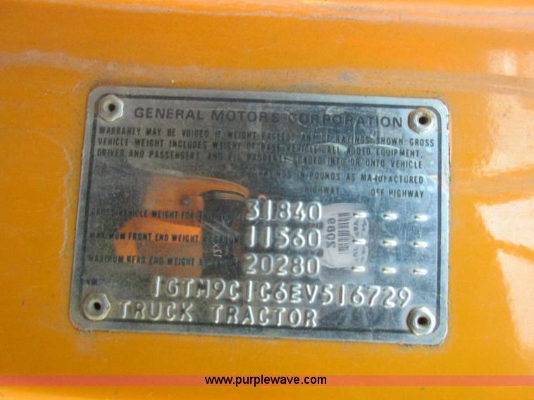 image for item I1791 1984 GMC Brigadier semi truck