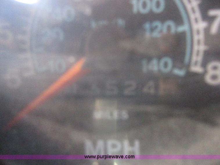 image for item I1806 1982 International S1900 dump truck