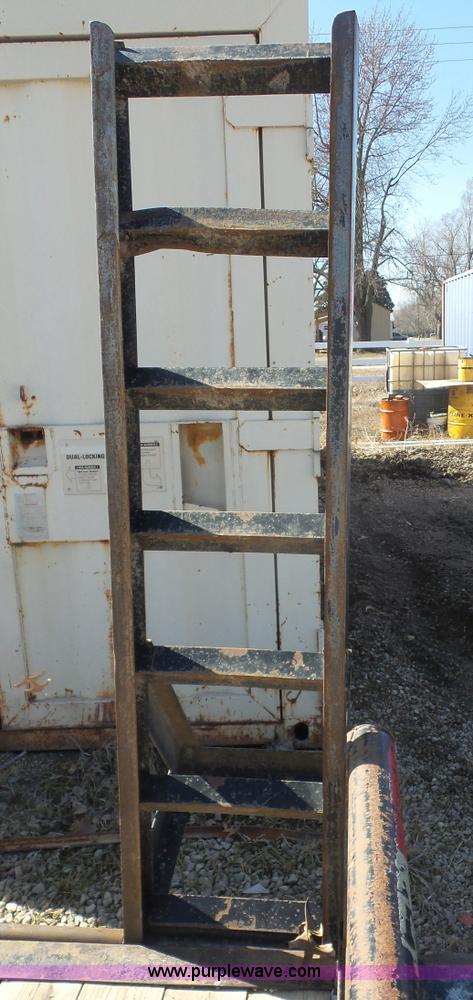 image for item I2301 2007 Texas Bragg equipment trailer