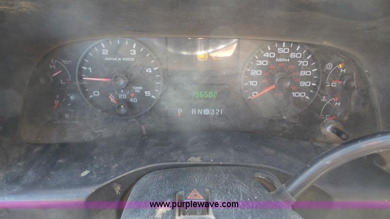 image for item I2302 2006 Ford F250 Super Duty Crew Cab pickup truck