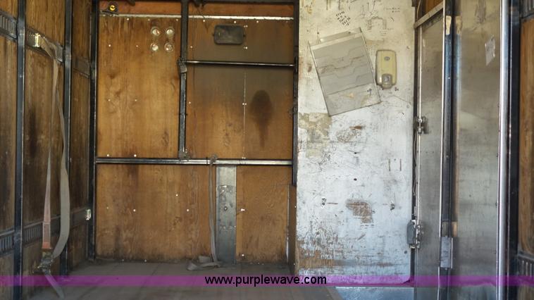 image for item J1303 2000 International 4700 box truck