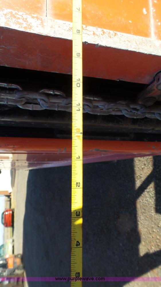 image for item J1303 2000 International 4700 box truck