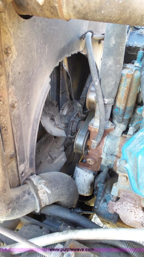 image for item J1303 2000 International 4700 box truck