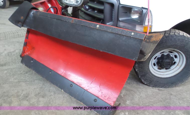 image for item J4690 2004 Ford F350 Super Duty pickup truck